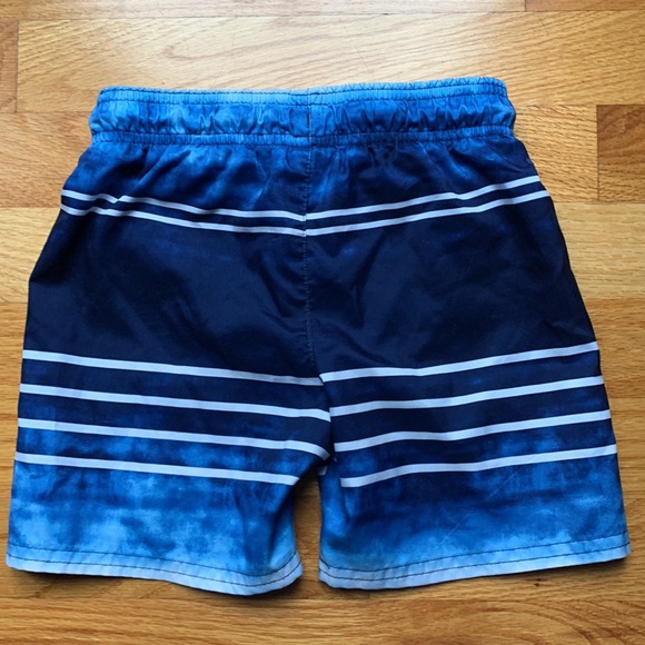 3/$10 - Cat & Jack Boys Swim Trunks 4T - Picture 2 of 4